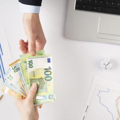 Dealer Default Management